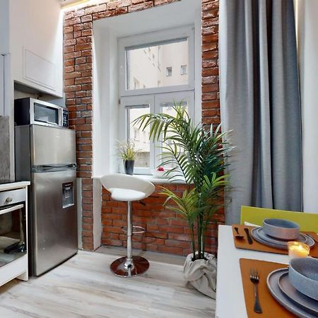 New Stylish Place For Couple Μπρατισλάβα Εξωτερικό φωτογραφία