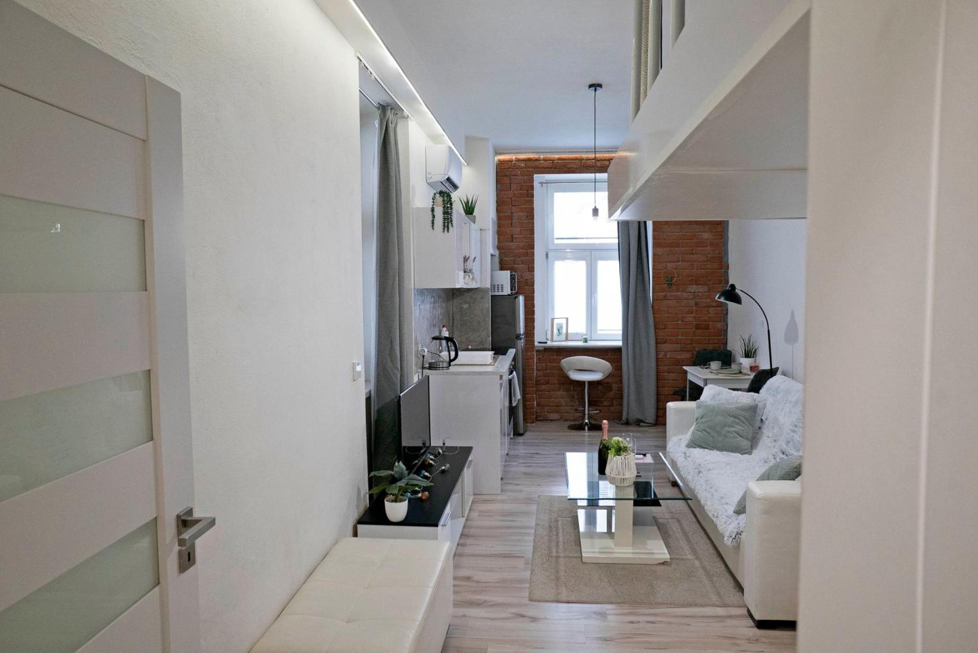 New Stylish Place For Couple Μπρατισλάβα Εξωτερικό φωτογραφία